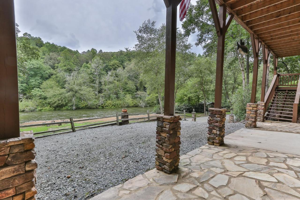 Heaven On The Toccoa Where You Will Enjoy The Sites And Sounds Of The Toccoa River Mineral Bluff Екстер'єр фото