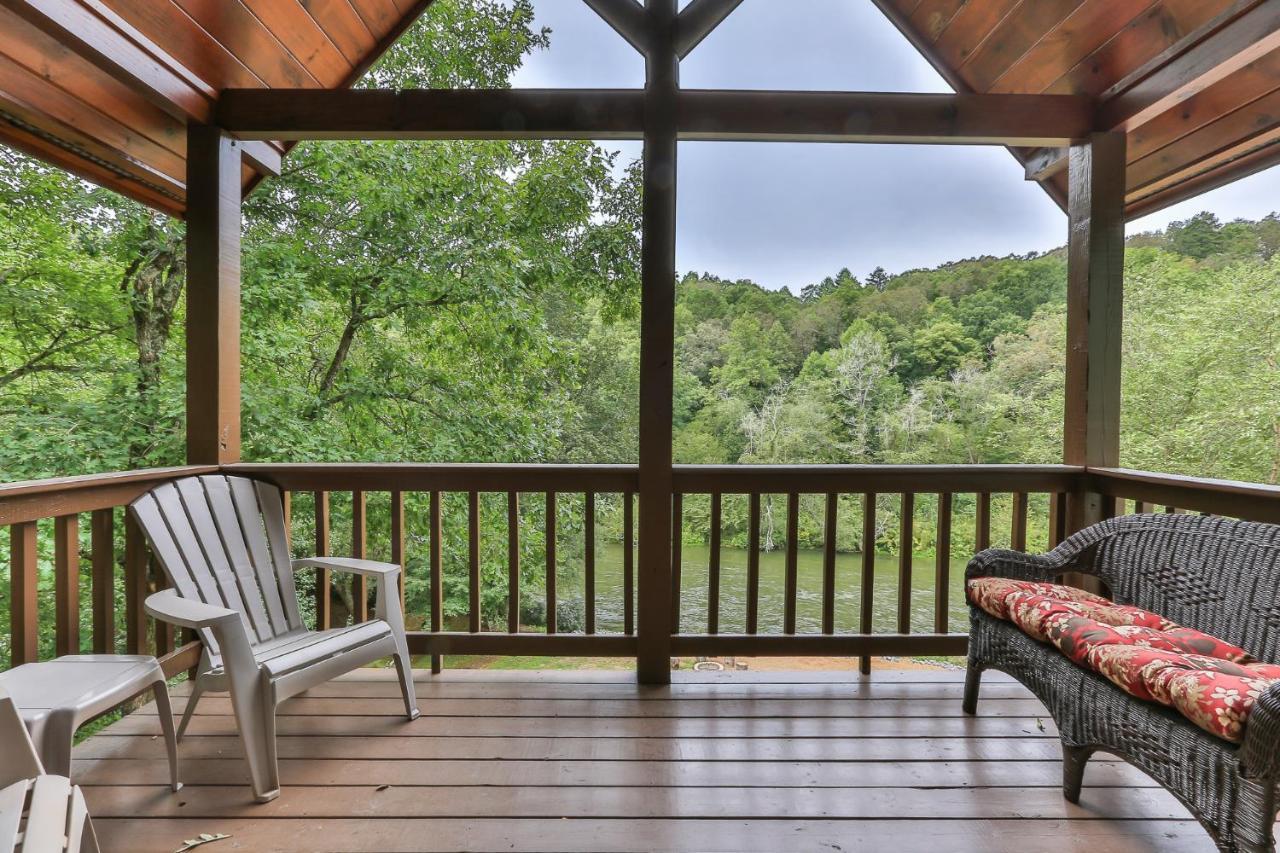 Heaven On The Toccoa Where You Will Enjoy The Sites And Sounds Of The Toccoa River Mineral Bluff Екстер'єр фото