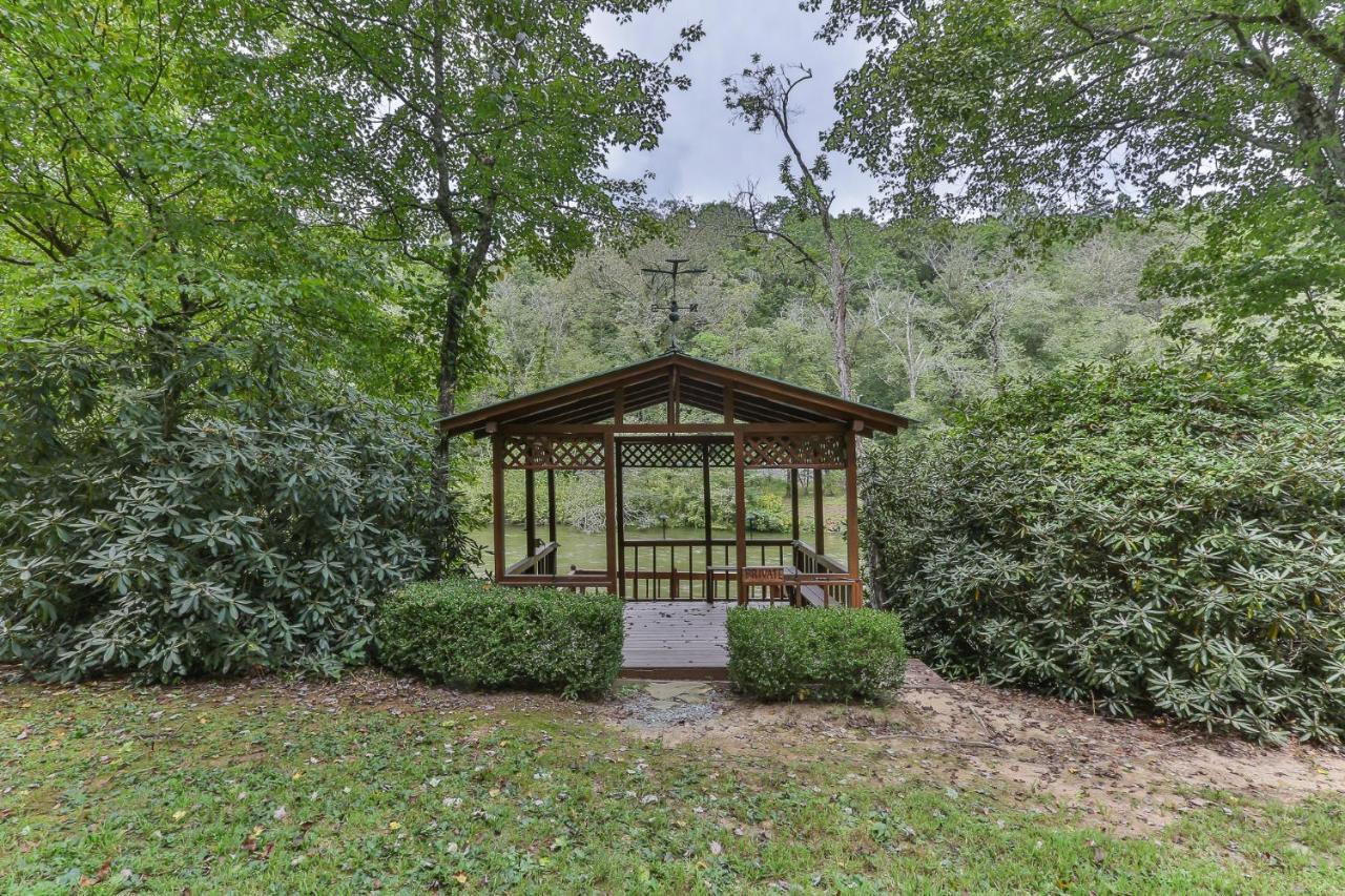 Heaven On The Toccoa Where You Will Enjoy The Sites And Sounds Of The Toccoa River Mineral Bluff Екстер'єр фото