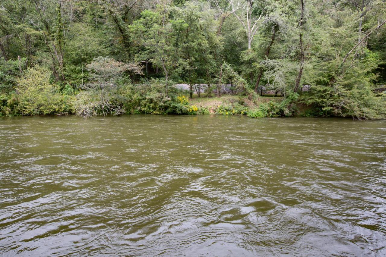 Heaven On The Toccoa Where You Will Enjoy The Sites And Sounds Of The Toccoa River Mineral Bluff Екстер'єр фото